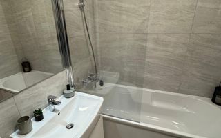 Apartament cu 2 camere, decomandat, 58mp, zona UMF - Poză 8