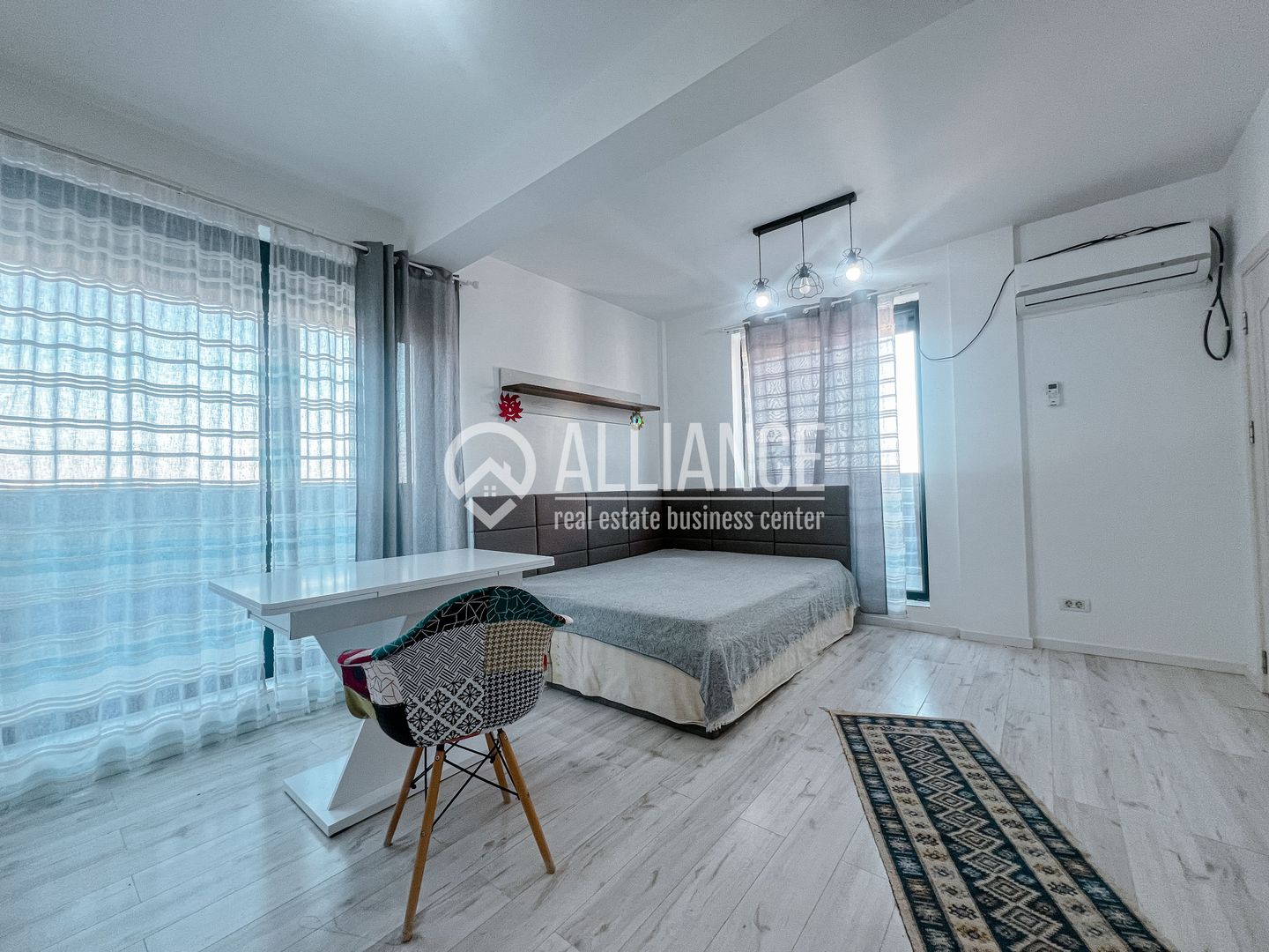 Palazu Mare(COD 05) - Apartament 3 camere| Parcare acoperită | Lac - Poză 1