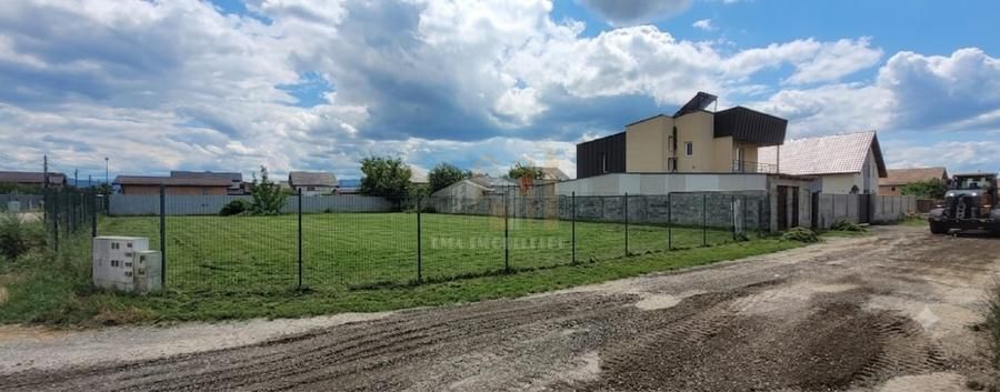 Teren intravilan Harman Brasov cu autorizație de construire - Poză 1