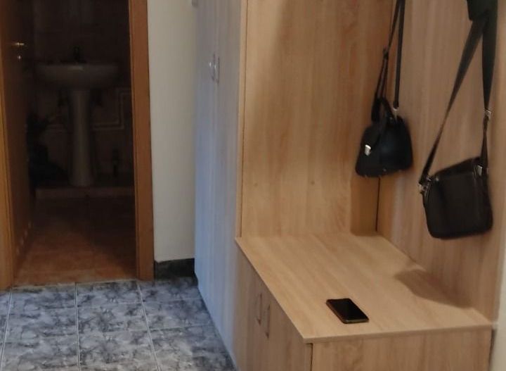 De inchiriat apartament cu 2 camere, etaj 4/4 Piata Centrala, 360 euro - Poză 16