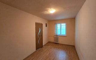 Apartament 2 camere, Zona Piata Dacia, Parter, Necesita renovare - Poză 1