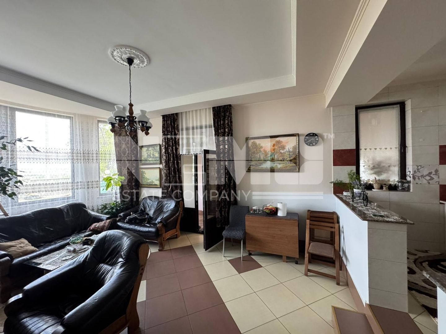 CASĂ DE VÂNZARE | LUNCUȘOARA, UDEȘTI, JUDEȚUL SUCEAVA | PREȚ: 350.000€ - Poză 13