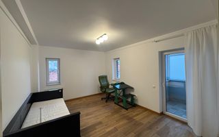 Apartament 94mp  3 camere in Piata Cipariu de inchiriat cu parcare - Poză 8