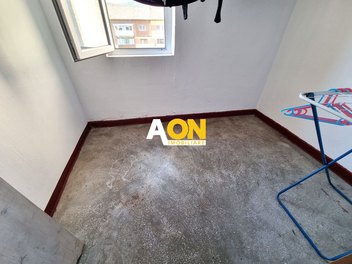 De inchiriat apartament 3 camere, zona Piata, Cetate - Poză 14