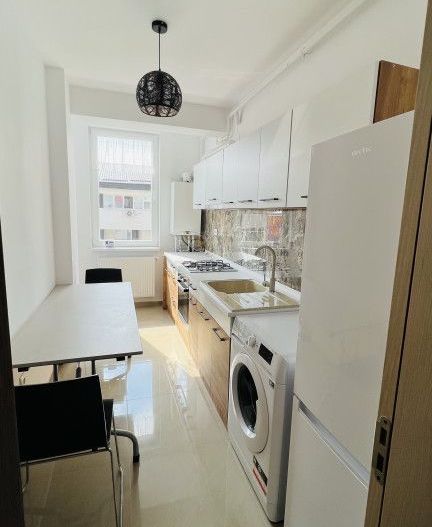 Garsoniera spatioasa - Poză 1