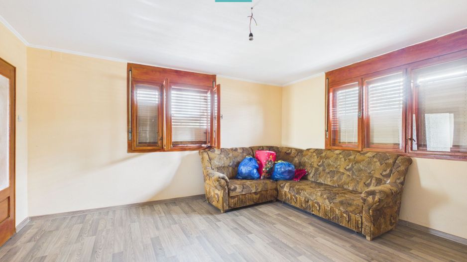 Casă semifinisată, cu 5 camere, în Bonțești Arad - Poză 10