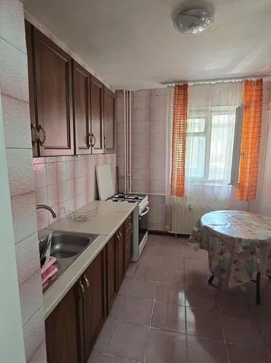AP. 2 CAMERE- RAHOVA, BUCATARIE INCHISA, MOBILAT/UTILAT MODERN - Poză 5