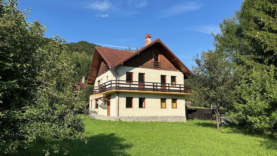Vila de vanzare Plaiul Foii - ocazie unica! - Poză 1