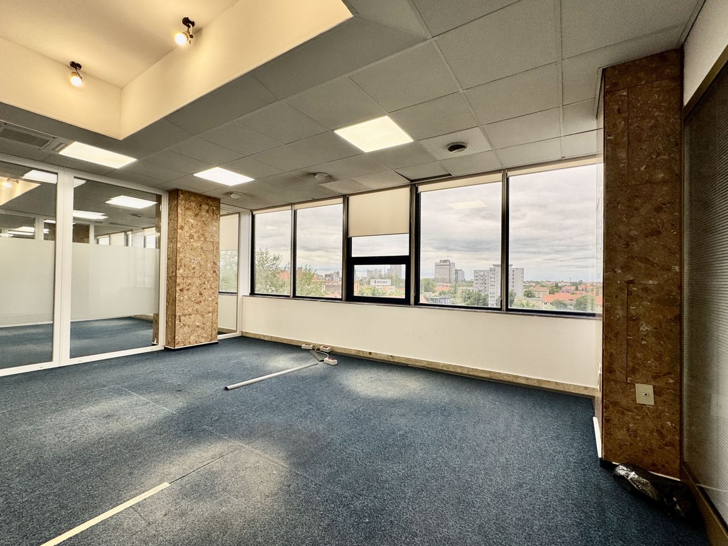 Birou de închiriat – flexibil și adaptabil nevoilor tale - Poză 2