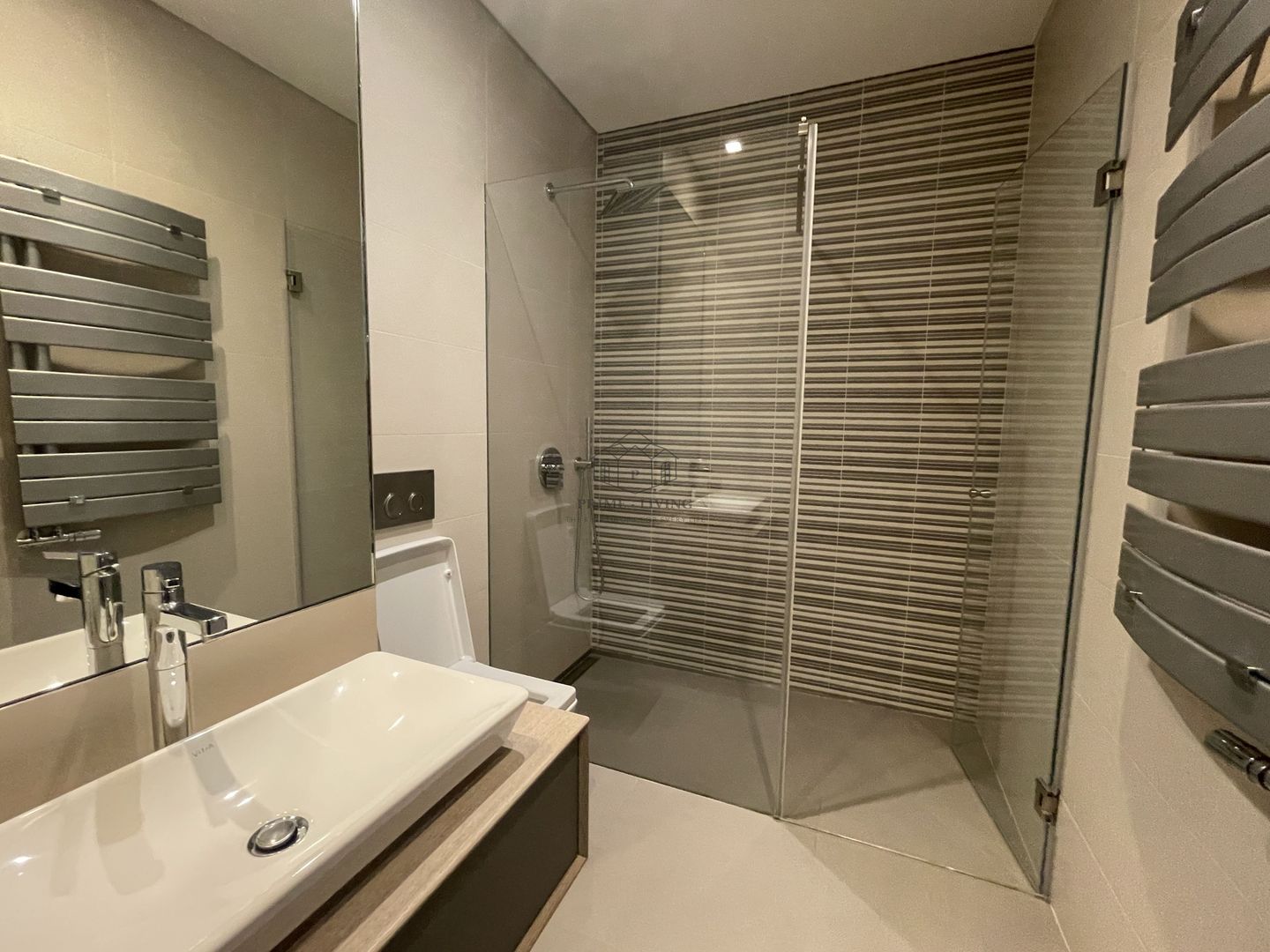 APARTAMENT SPATIOS DE LUX CU 4 DORMITOARE LA INCHIRIERE IN PRIMAVERII - Poză 5