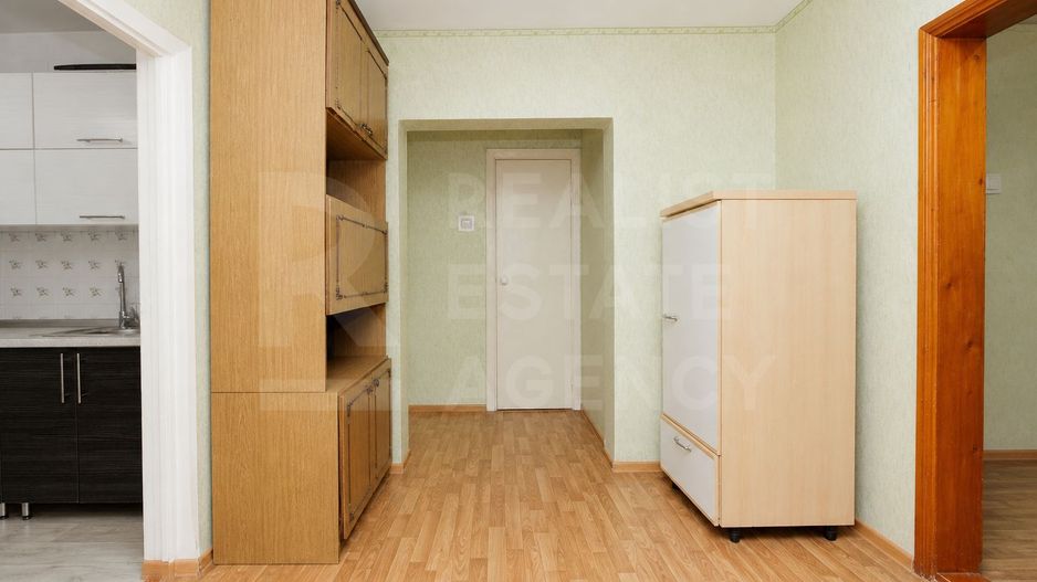 Vânzare ,apartament ,5 camere, str.Botanica Veche, sectorul Botanica - Poză 9