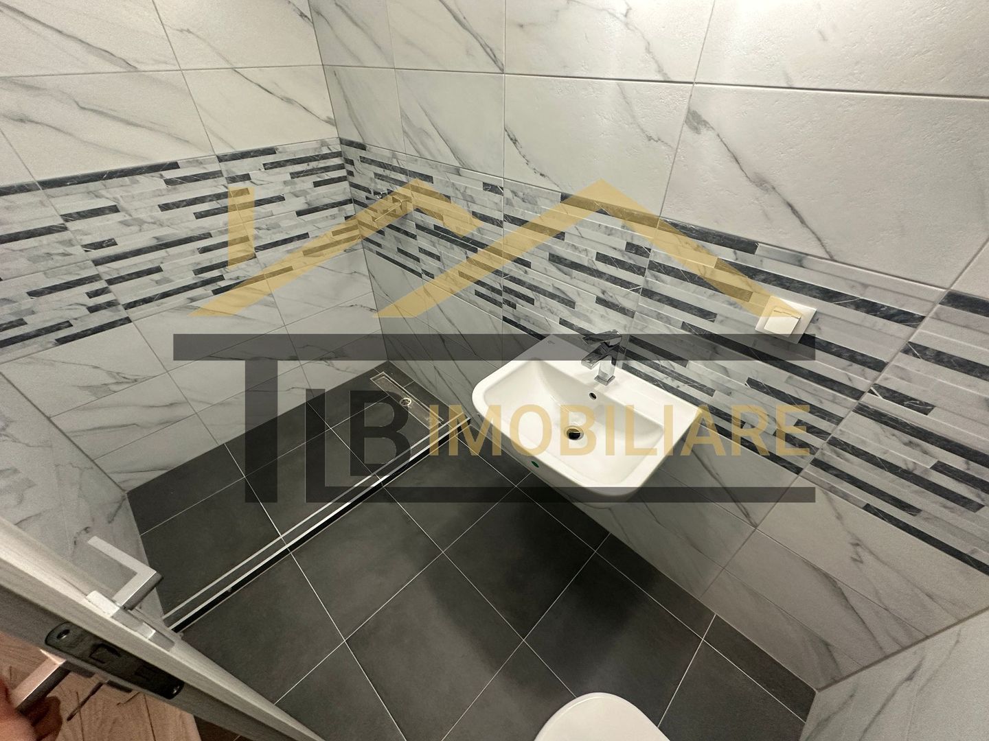 Apartament de 2 camere, 80mp, parcare, Zona Maurer Residence - Poză 11