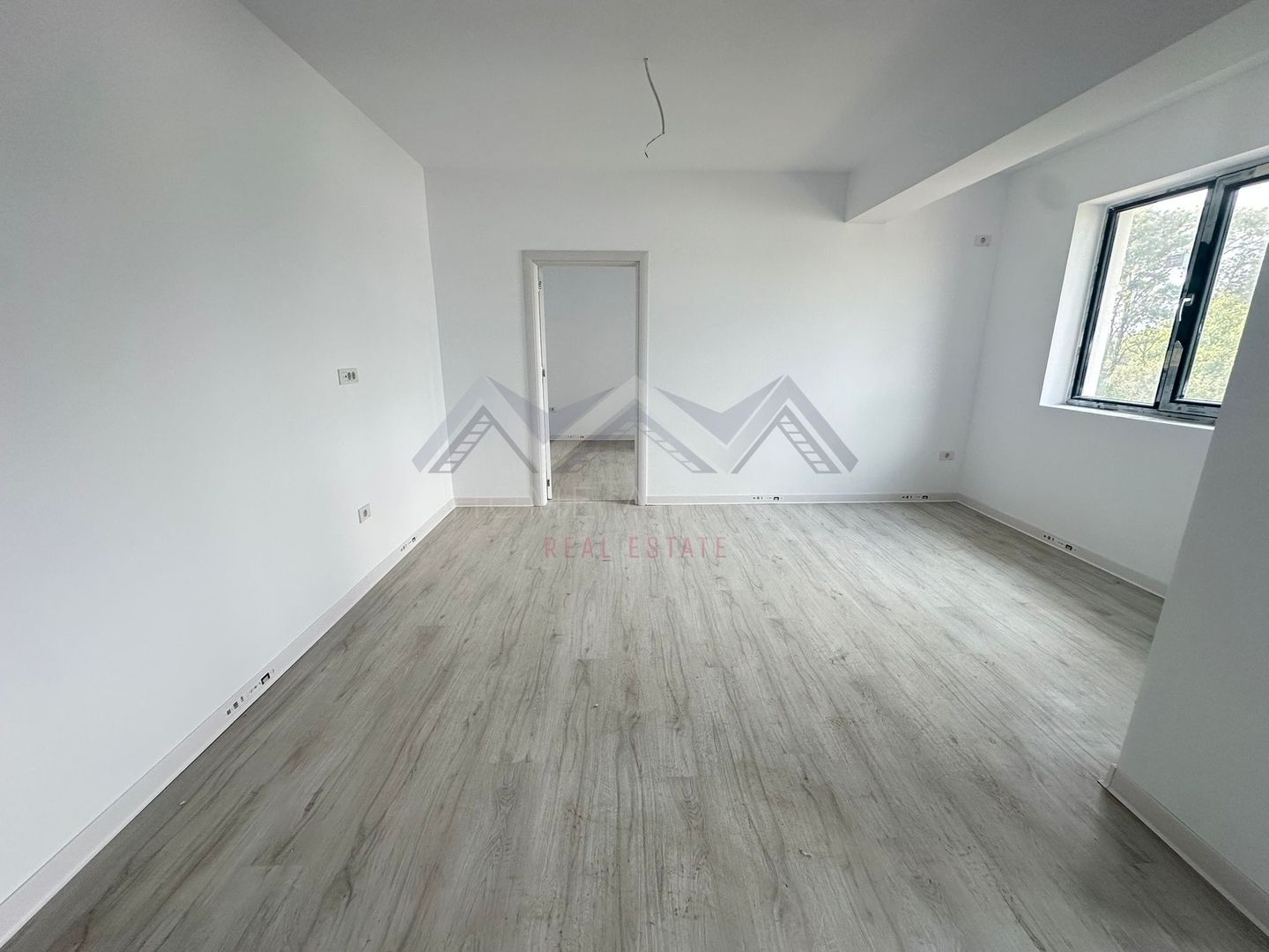 Apartament 2 camere , central Otopeni | Comision 0 | - Poză 2