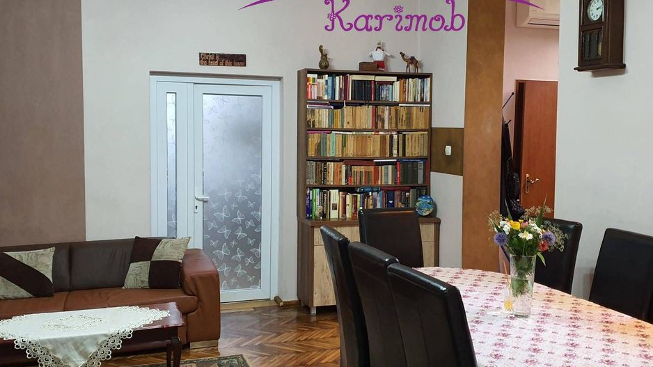 Casa si curte zona centrala - Poză 8