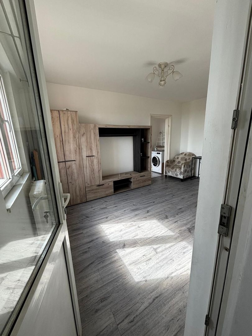 Vanzare Apartament 2 camere, 36 mp, et 6/10 - Alexandriei - Poză 1