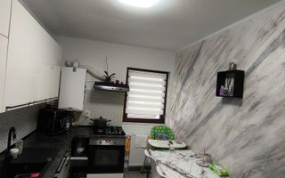 De vanzare un superb apartament de 2 camere in zona Tractorul - Poză 9