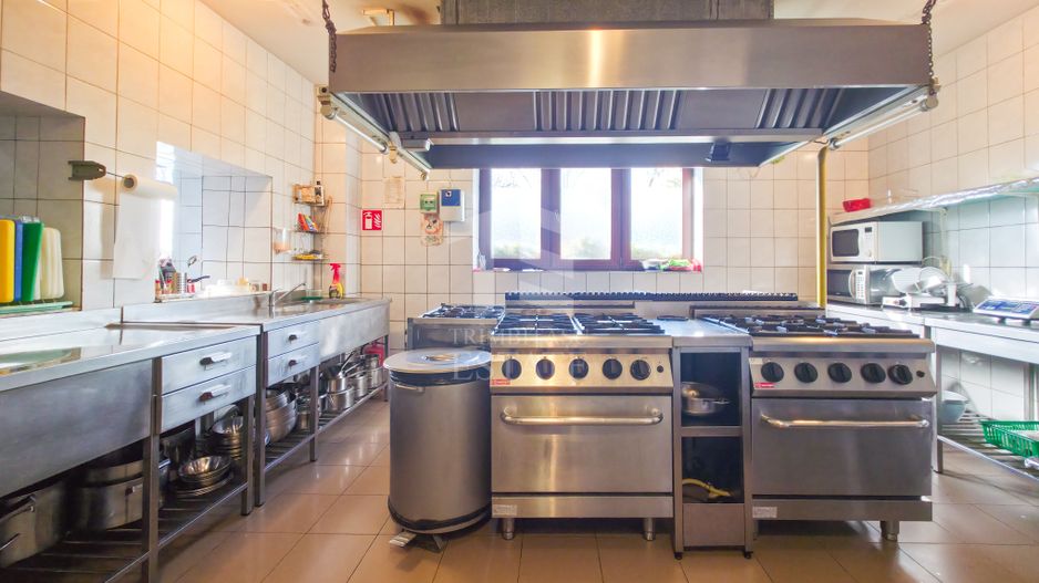 De vânzare – Proprietate comercială tip Restaurant & Salon Evenimente - Poză 20