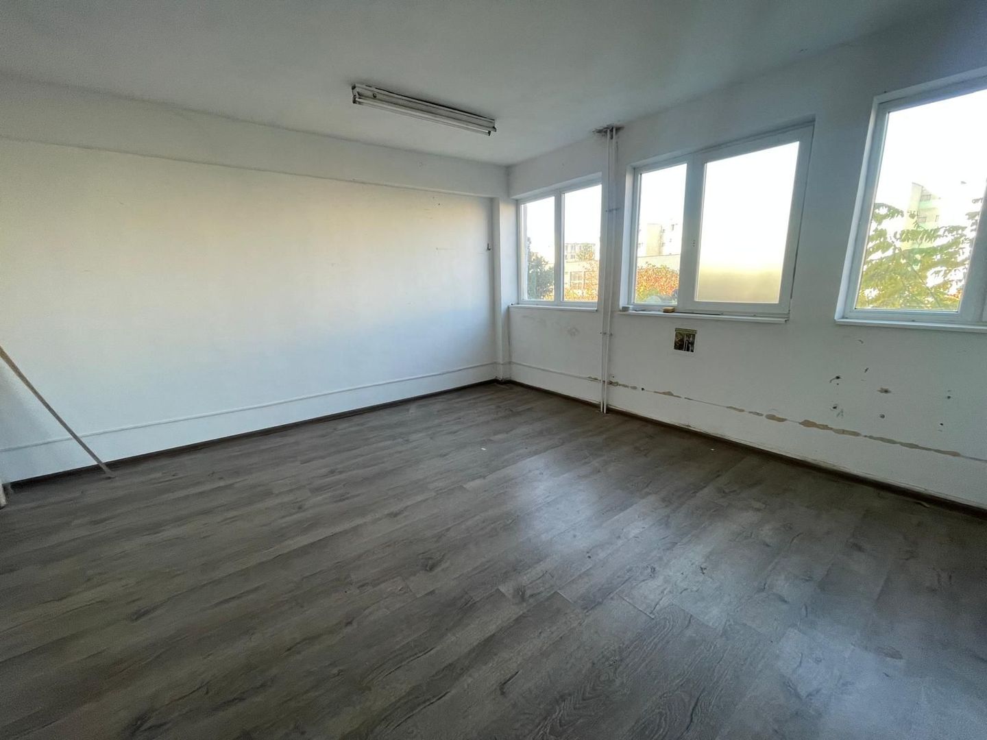 Spatiu de birouri I Bulevardul Muncii I Finisat I 29 mp - Poză 1