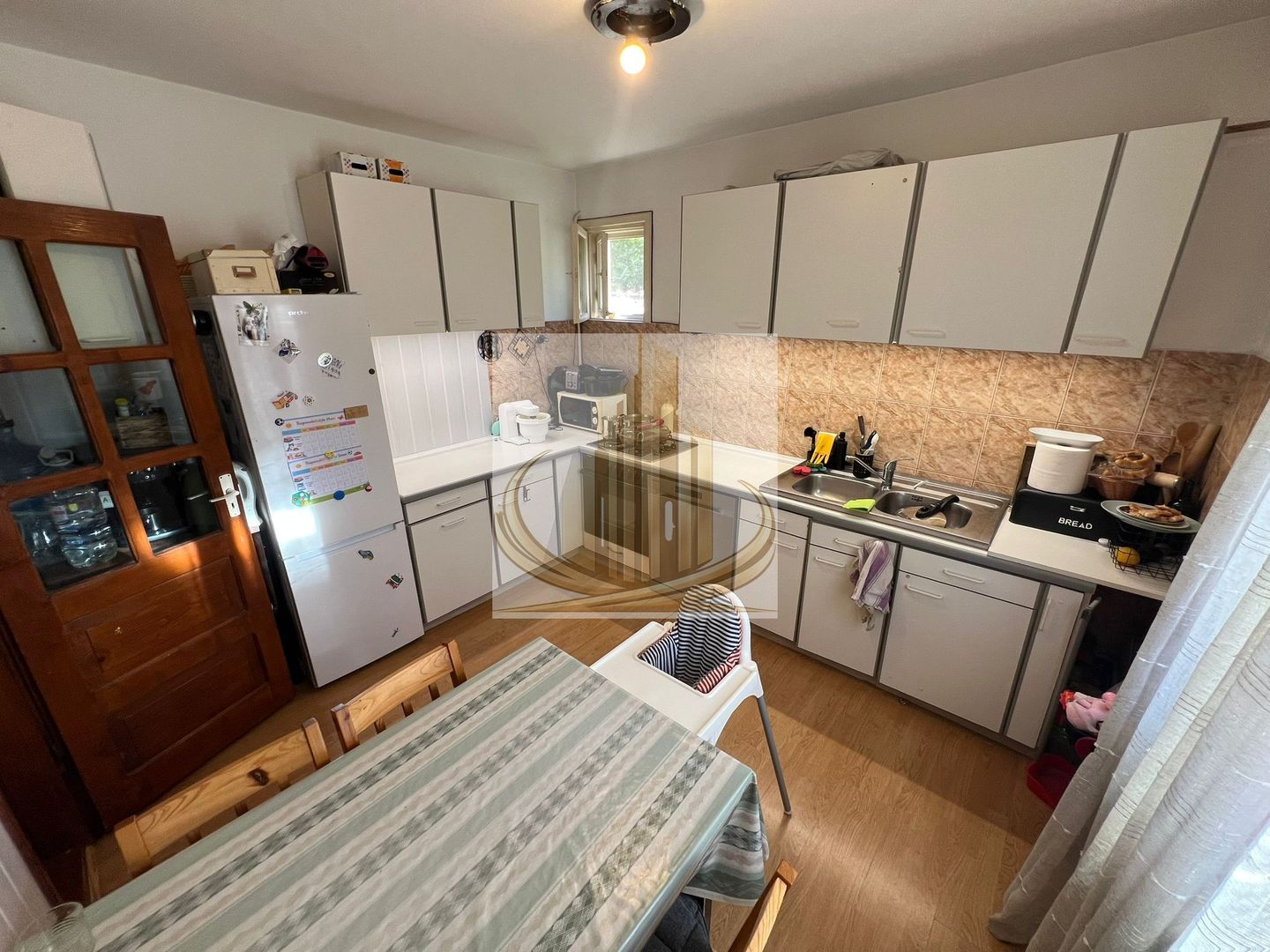 Casă spațioasă cu 2 apartamente, acces din 2 străzi – zona Lipovei - Poză 12