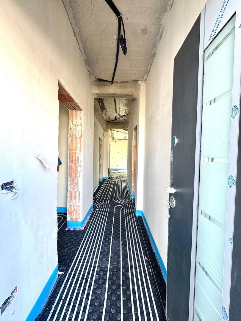 Duplex pe parter - 3 camere - teren generos -  Sacalaz - Poză 2