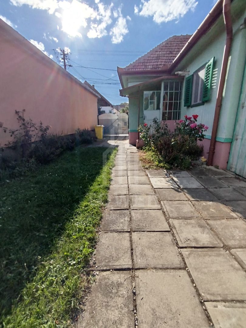 🏡 Casă de închiriat – 2 camere, curte generoasă, zona Trei Stejari, Sibiu - Poză 7