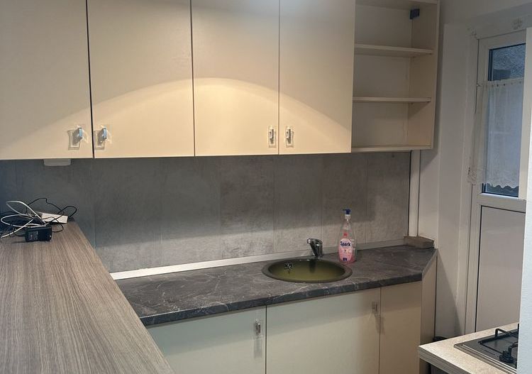 BRASADAS vinde garsoniera RENOVATA la PARTER in Micro 14. - Poză 4