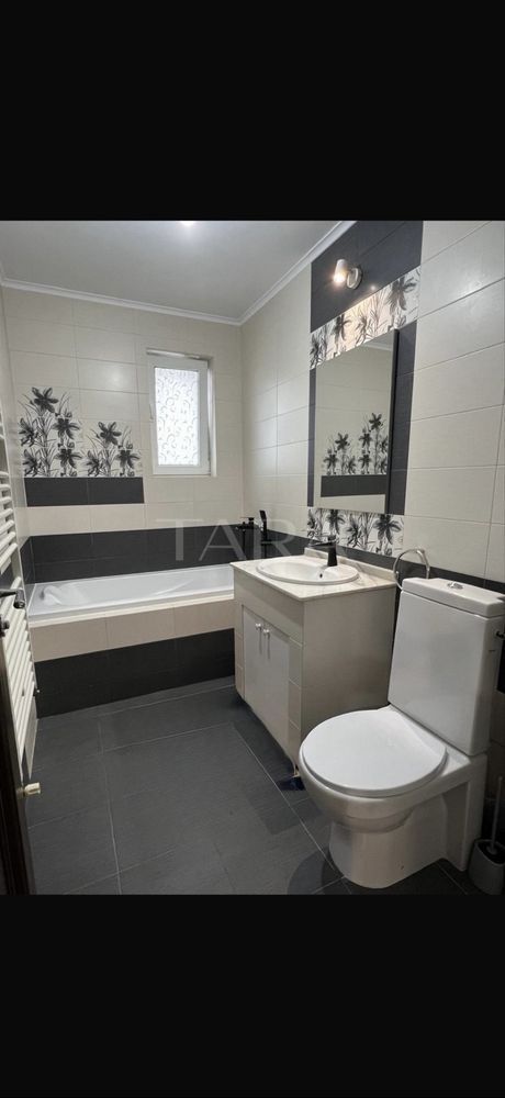 Apartament renovat recent și parcare proprie, zona Florilor. - Poză 6