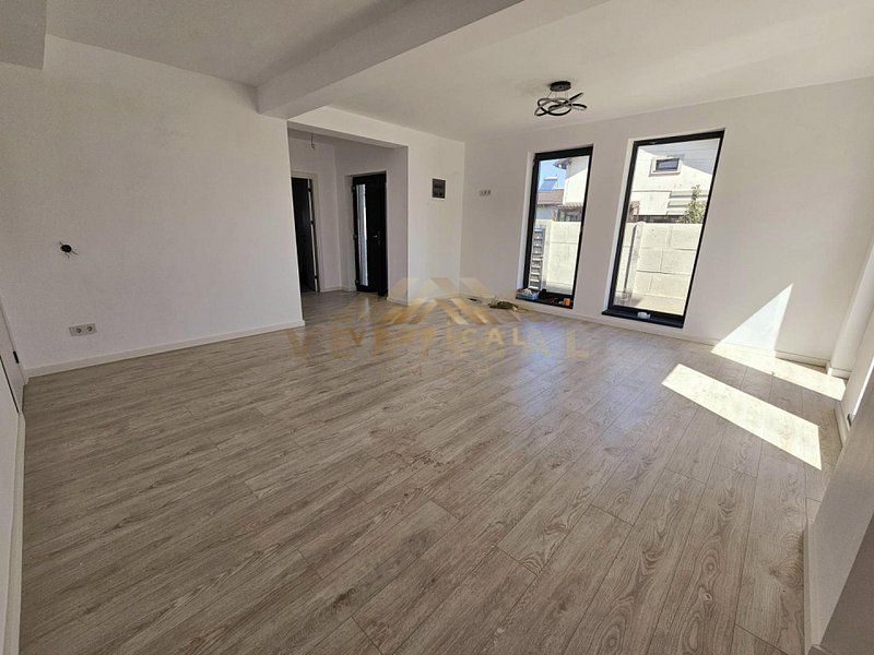 De vanzare casa 4 camere in comuna Berceni - Poză 10