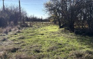 Teren langa padure, liniste, aer curat la 11 km de Pitesti