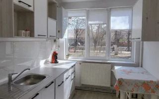 Apartament cu 3 camere, decomandat, parter, 2 balcoane- Zona Tudor - Poză 4