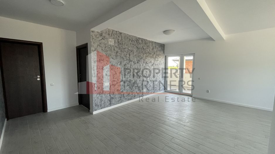 Casa în comuna Sabareni, judetul Giurgiu. - Poză 7