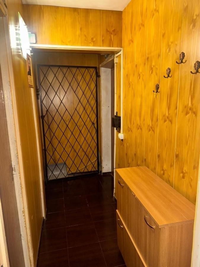 Apartament spatios cu trei camere, Brancoveanu, 80.000€ negociabil - Poză 7