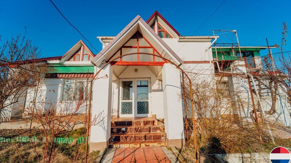 Casă de vânzare, Obileni, Hîncești ,185 m² ,16 ari, 2 garaje - Poză 3