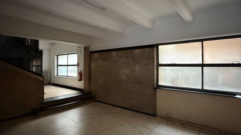 Garsoniera decomandata, tavane inalte, locatie premium Calea Victoriei - Poză 9