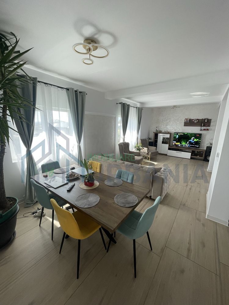Casa individuală modernă, Miroslava, P+1, 120 mp utili, 500 mp teren, complet mobilată și utilată - Poză 2