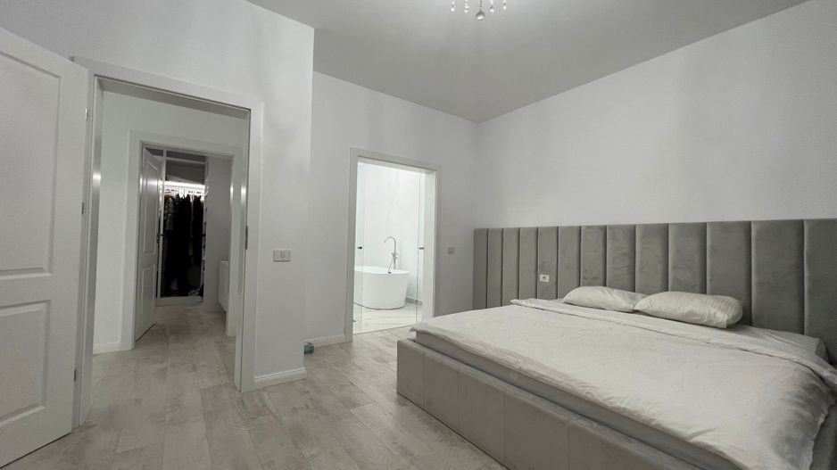 Vilă de Lux I Design contemporan si curte 360 mp I Dumbravita - Poză 3