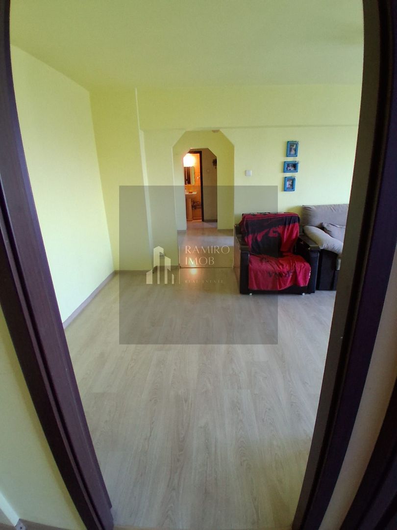 OCAZIE 3 CAMERE METROU GORJULUI 4 minute - Poză 4
