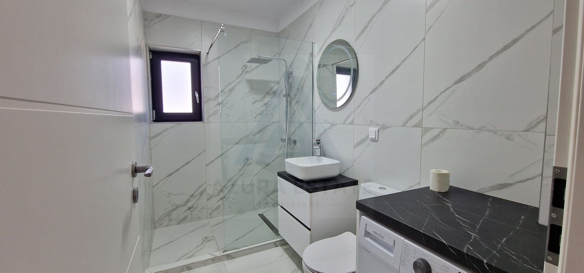 Apartament premium 2 camere balcon generos si parcare pe Dna Stanca - Poză 12