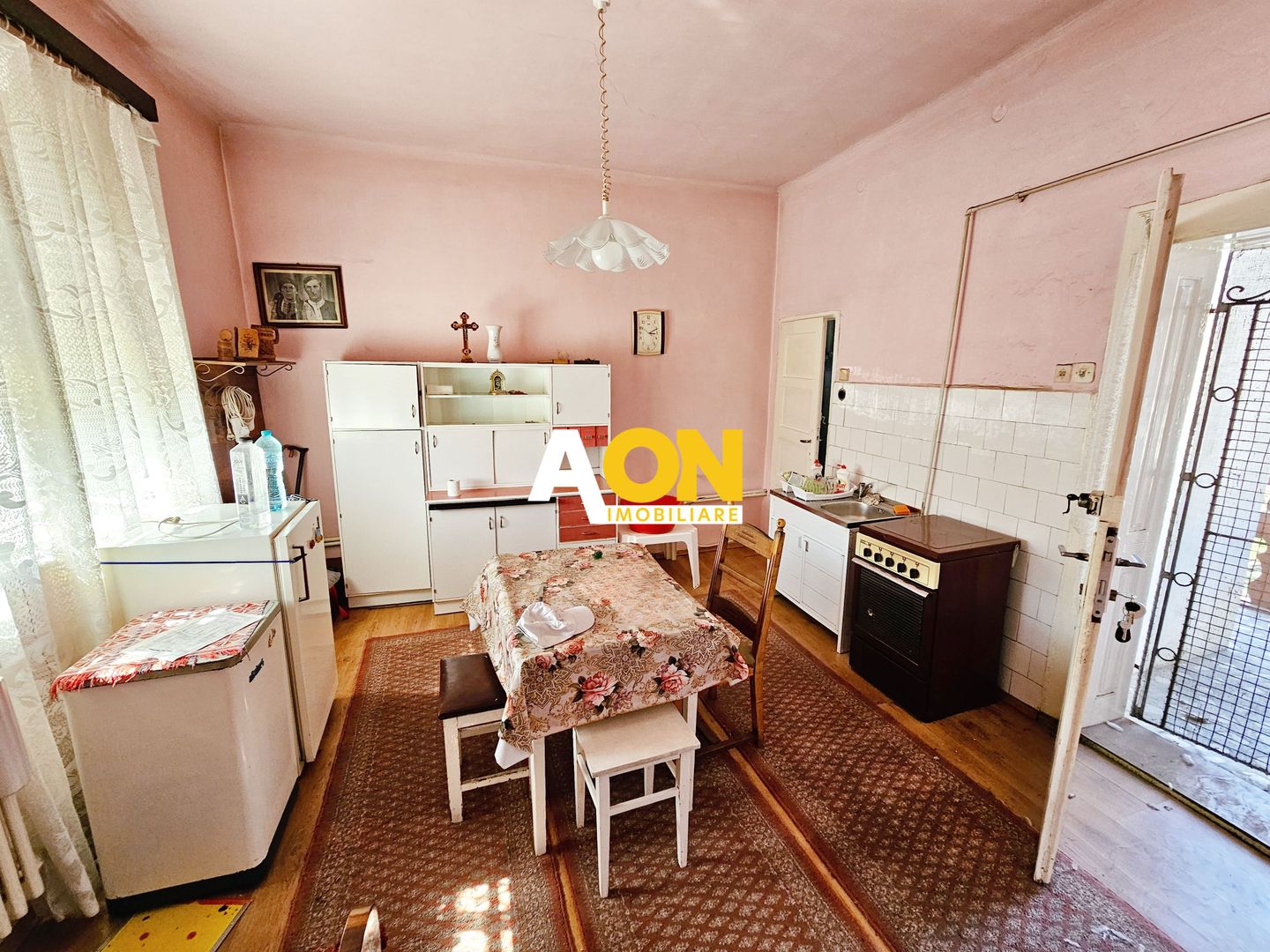 Casa 3 camere, 489 mp teren, acces la 2 strazi, zona ultracentrala - Poză 9