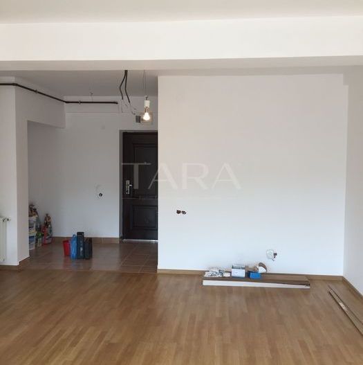 Apartament cu o cameră de vânzare în Florești, zona Stejarului. - Poză 2