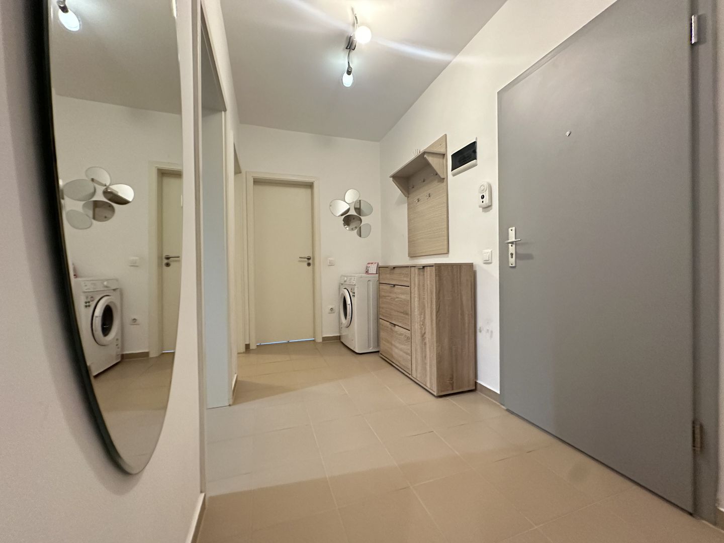 Inchiriem apartament 2 camere modern Avantgarden 3 - Poză 11