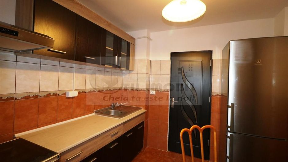 Apartament 2 camere Nicolina prima statie din Podu Ros - Poză 9