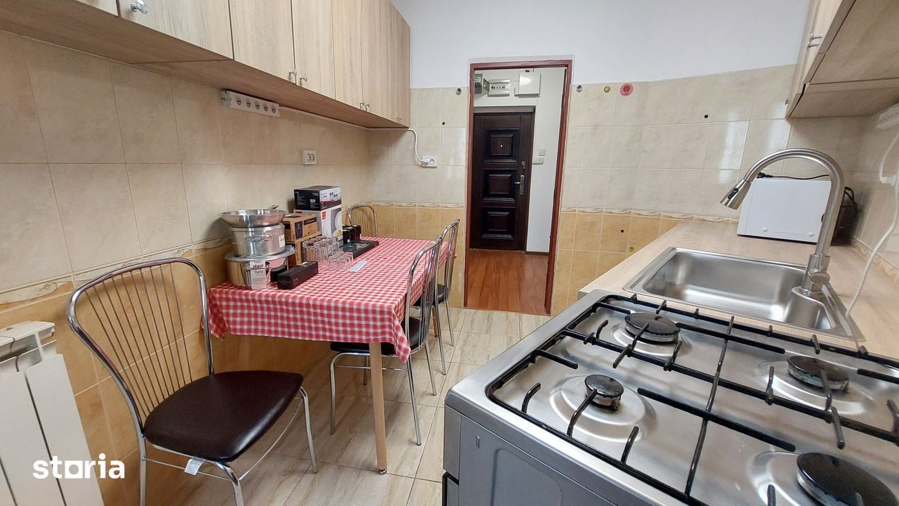 Închiriere Apartament cu 2 camere, renovat, etaj 2, balcon inchis, Titan metrou - Poză 8