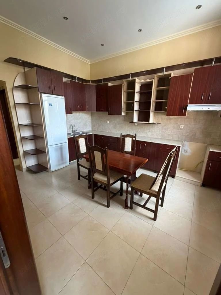 BRASAD vinde ap 3 cam etaj 1 CENTRAL renovat 119mp. - Poză 7