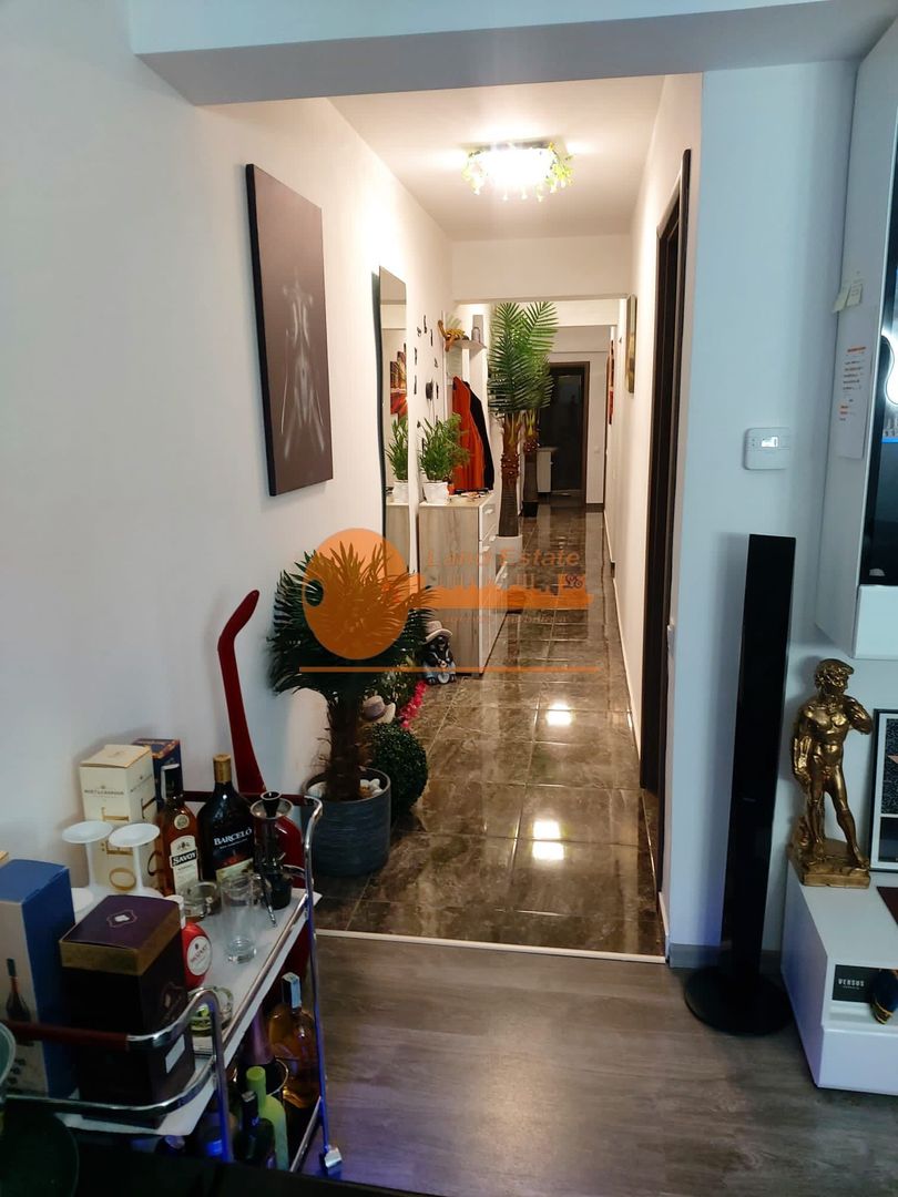 Vanzare 3 camere ( incalzire pardoseala si terasa 120 mp ) - Poză 10