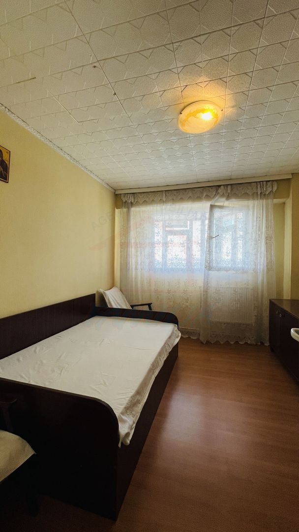 Apartament spațios cu 3 camere, 2 băi și 3 balcoane – I.C. Frimu, 80mp - Poză 11