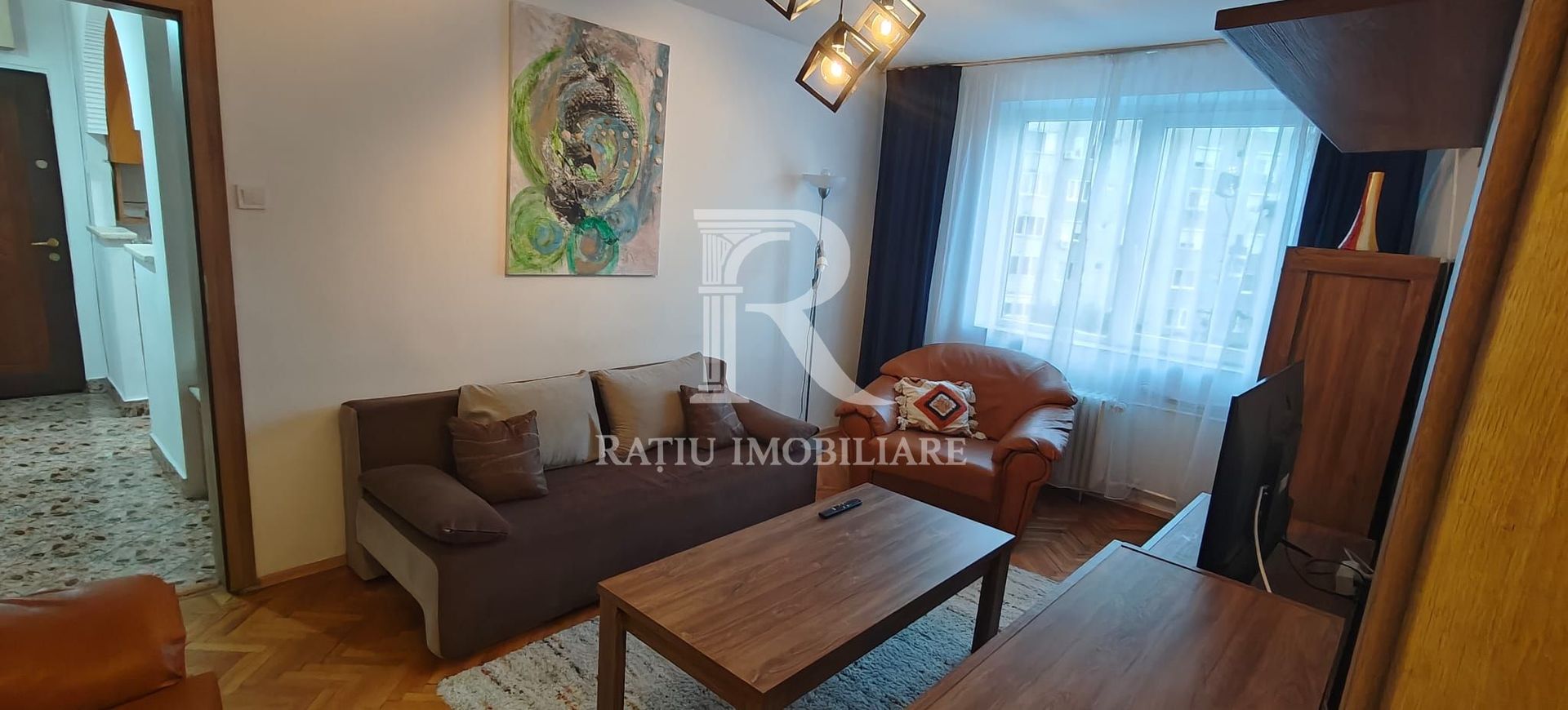 Apartament cu 3 camere | Calea Aradului | Etajul 2 | Oradea - Poză 1
