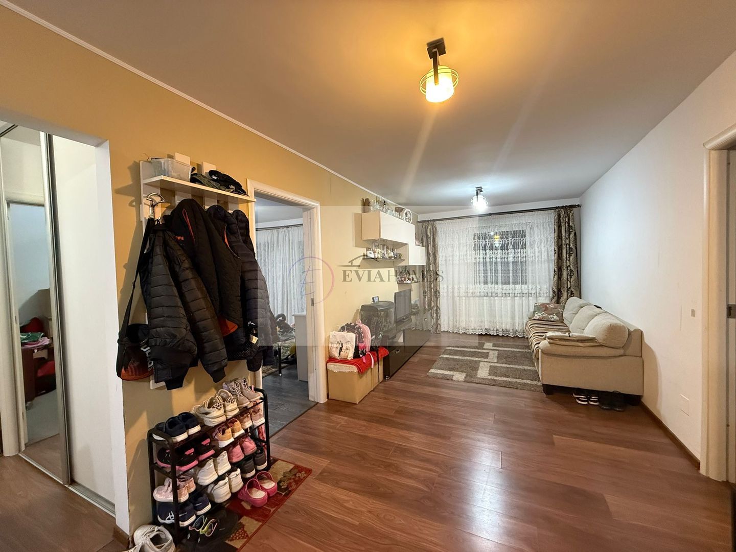 4 camere/ Zona La Terenuri - Poză 3