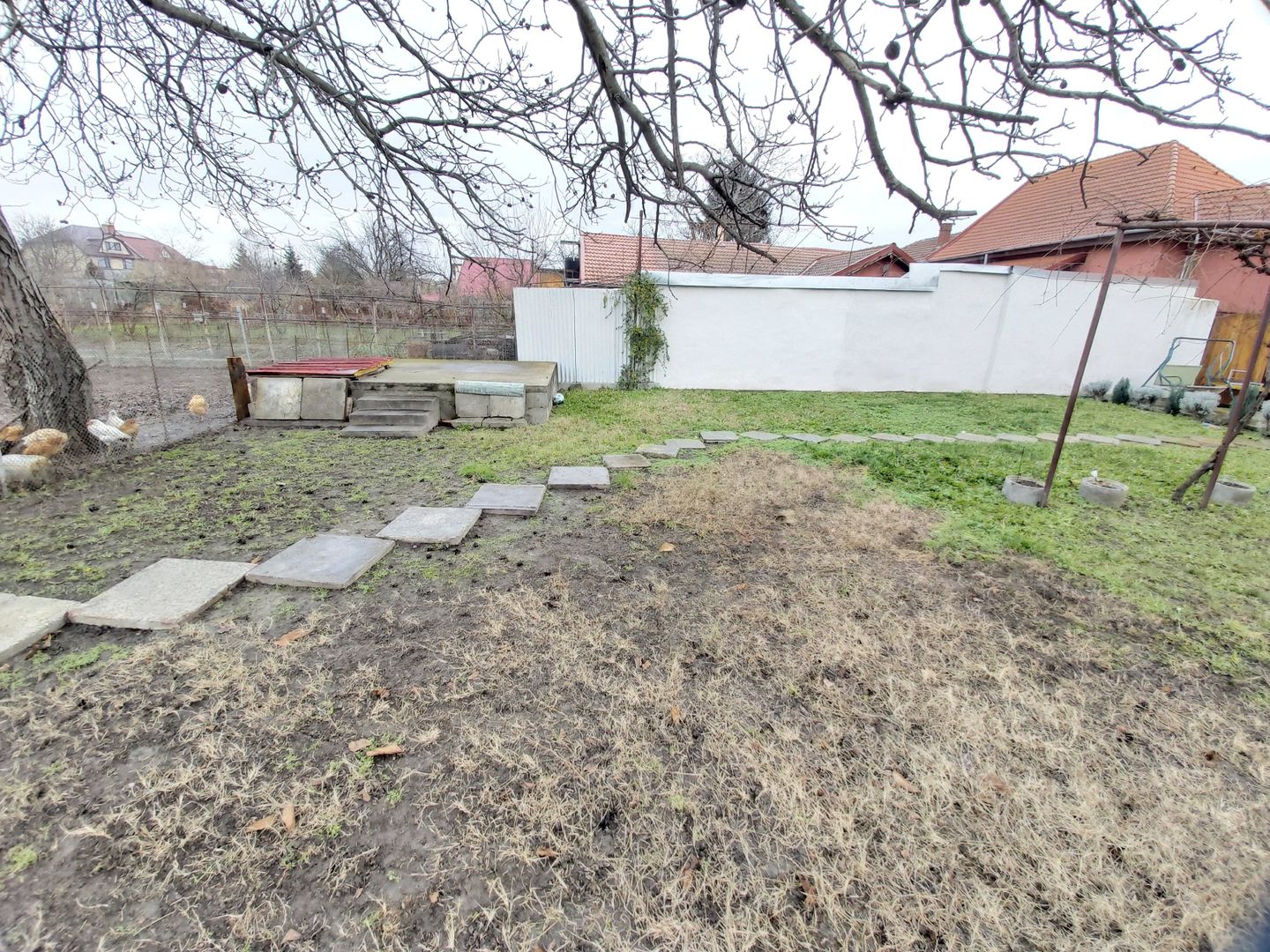 Casa de vanzare cu teren generos - Poză 14