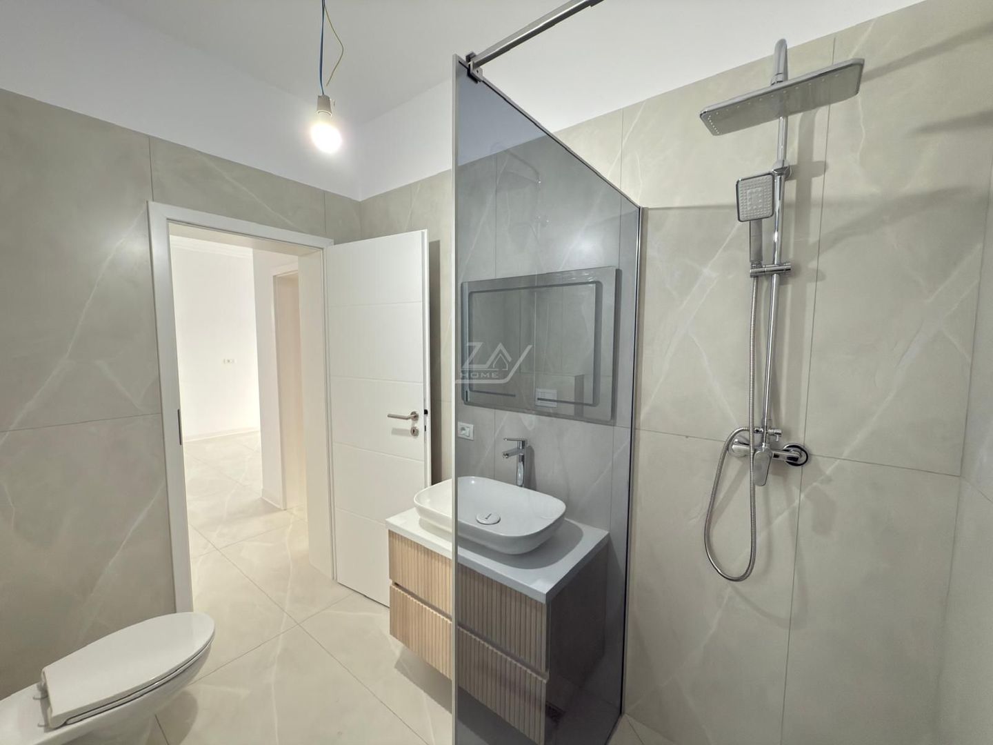 Asfalt. Loc de parcare. - Poză 7